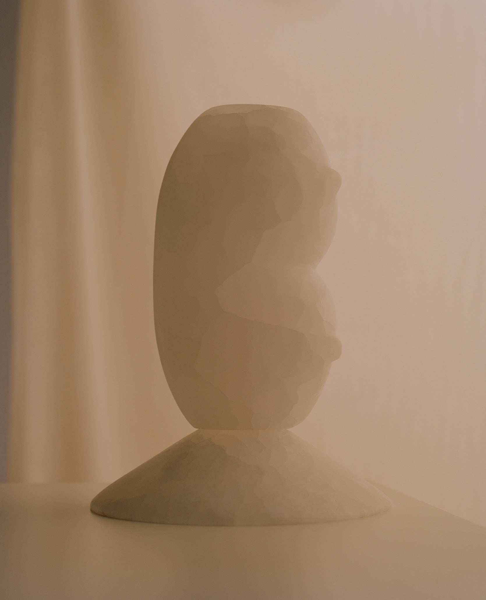 CLELIA WHITE ONYX